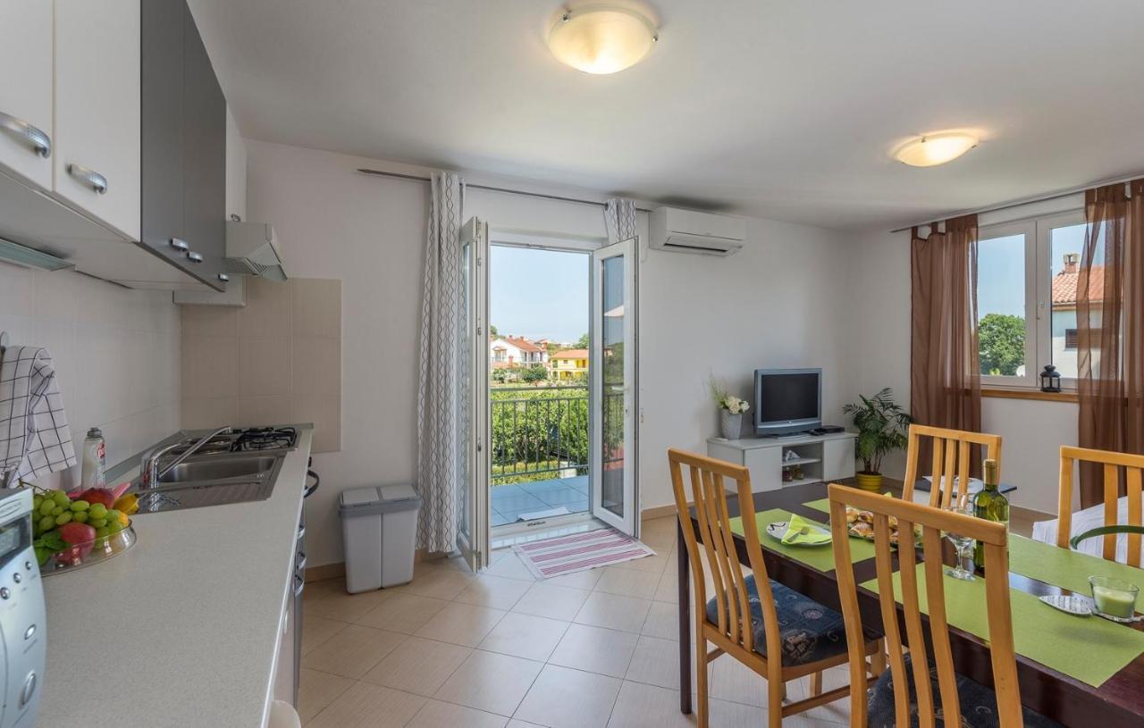 Apartment Nensi Poreč Exterior foto