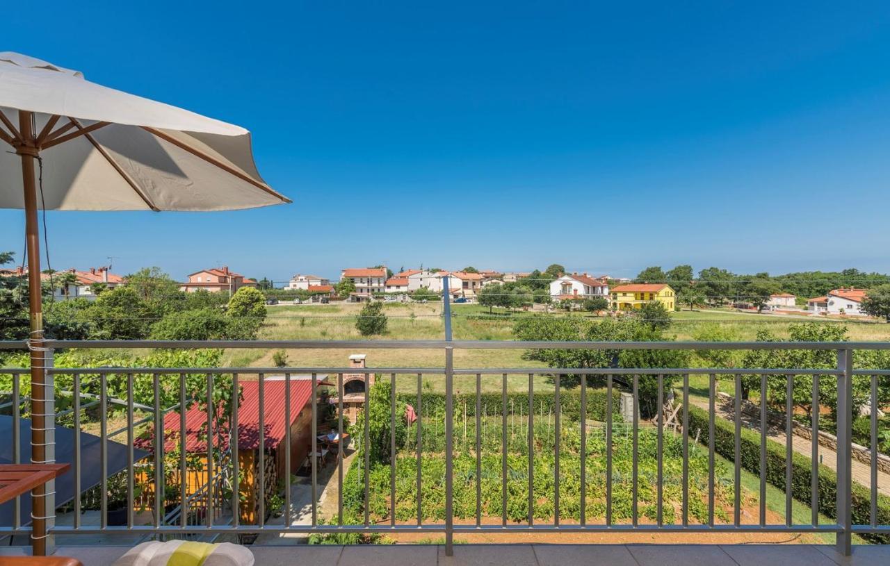 Apartment Nensi Poreč Exterior foto