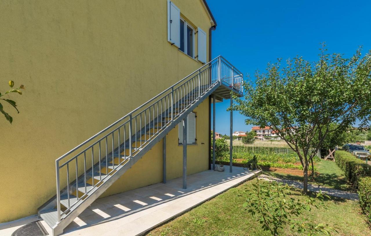Apartment Nensi Poreč Exterior foto